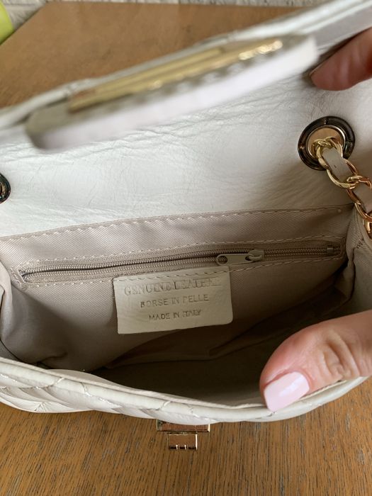 Чисто нова чанта естествена кожа