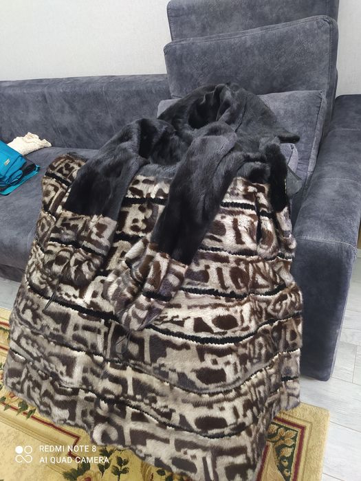 Продам Норковую шубу