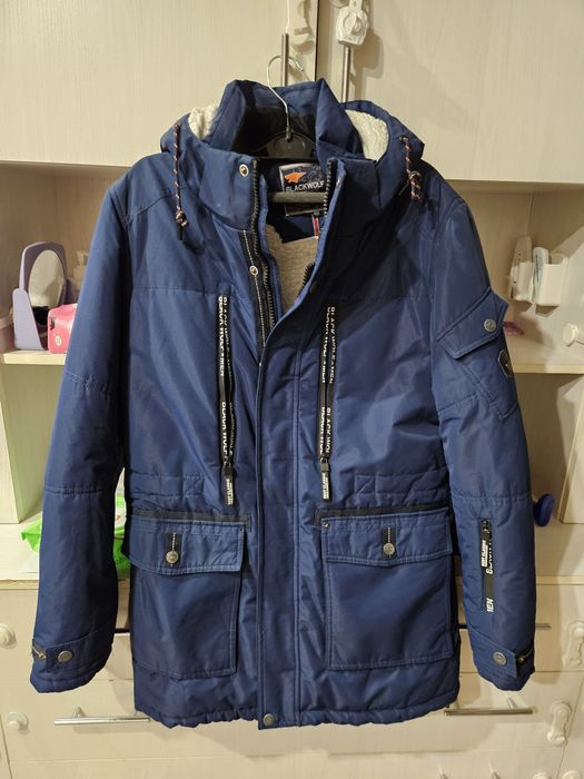 Продам мужскую куртку 48 р