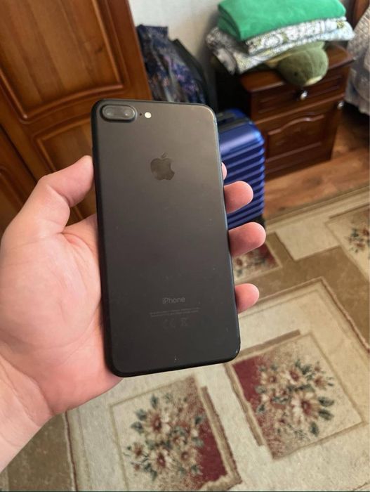 Айфон 7 Plus 32gb не вскрывался