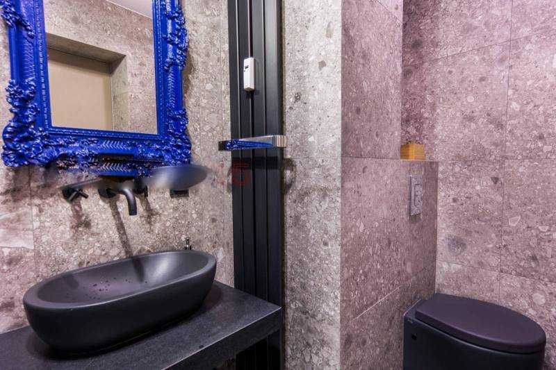 Продава се Тристаен апартамент в София, Толстой - 85 кв.м за 1706 €/кв.м - Снимка #7