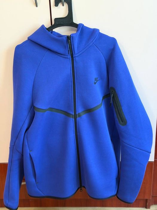 Nike Tech Fleece суичър — син, отлично състояние