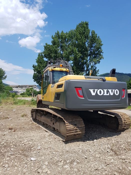 Lucrari excavator volvo