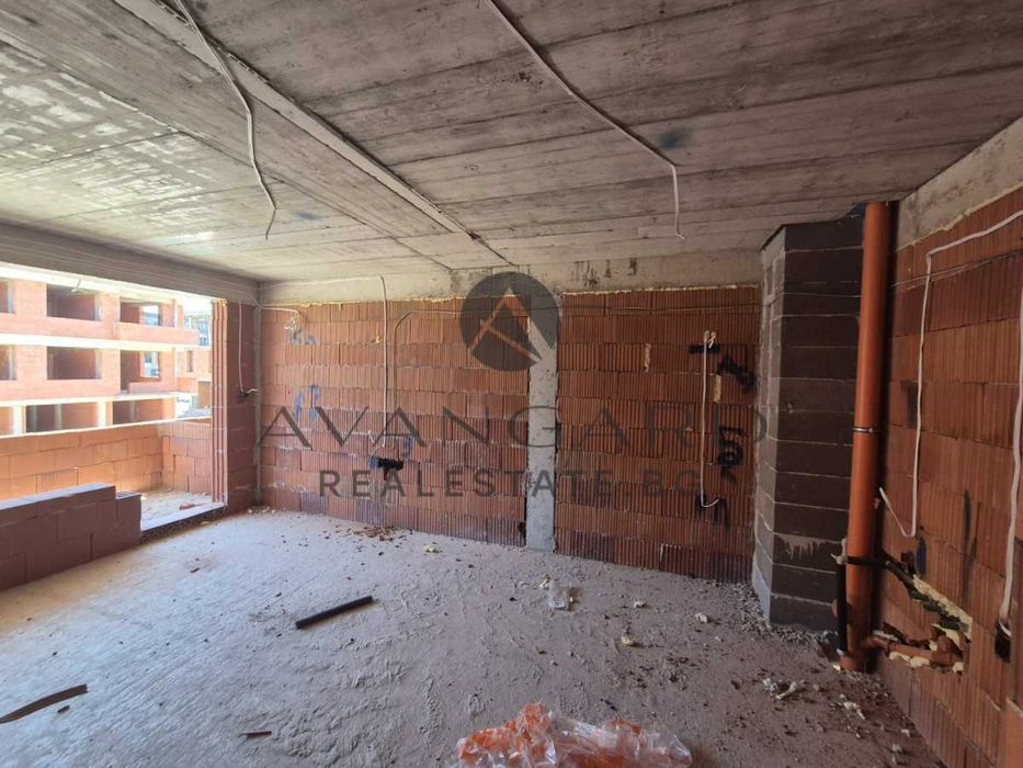 Продава се Двустаен апартамент в Пловдив, Остромила - 60 кв.м за 1334 €/кв.м - Снимка #5