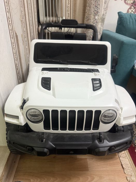 Продам дет. электронные машины на аккумуляторе, дет. горошок