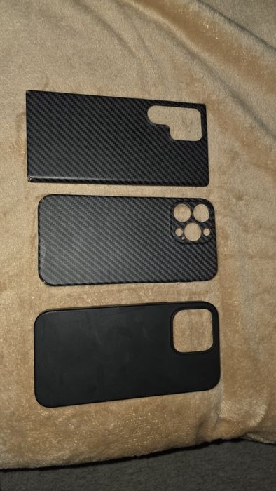 Huse Samsung S22 Ultra si Iphone 15 Pro Max