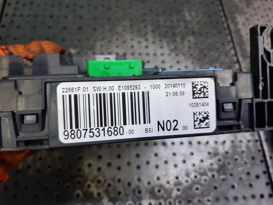 panou sigurante 1.2 vti 8f02 peugeot 208 2015  9807531680