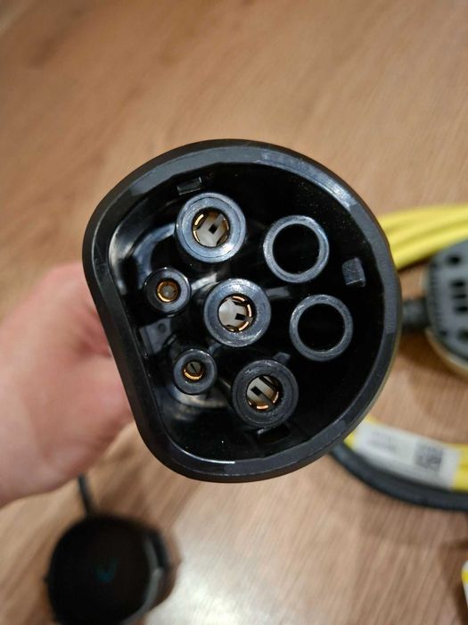 Încărcător auto nou volkswagen
