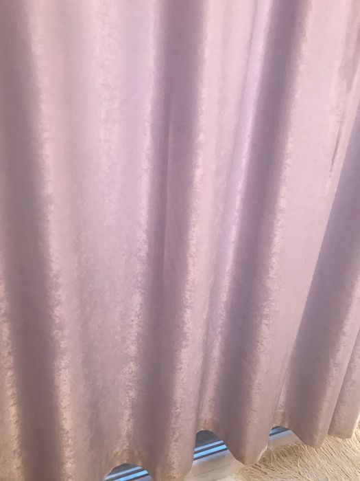 Плътни пердета 2бр  с обща дължина 3,20 метра и височина 2,15 м 100 лв