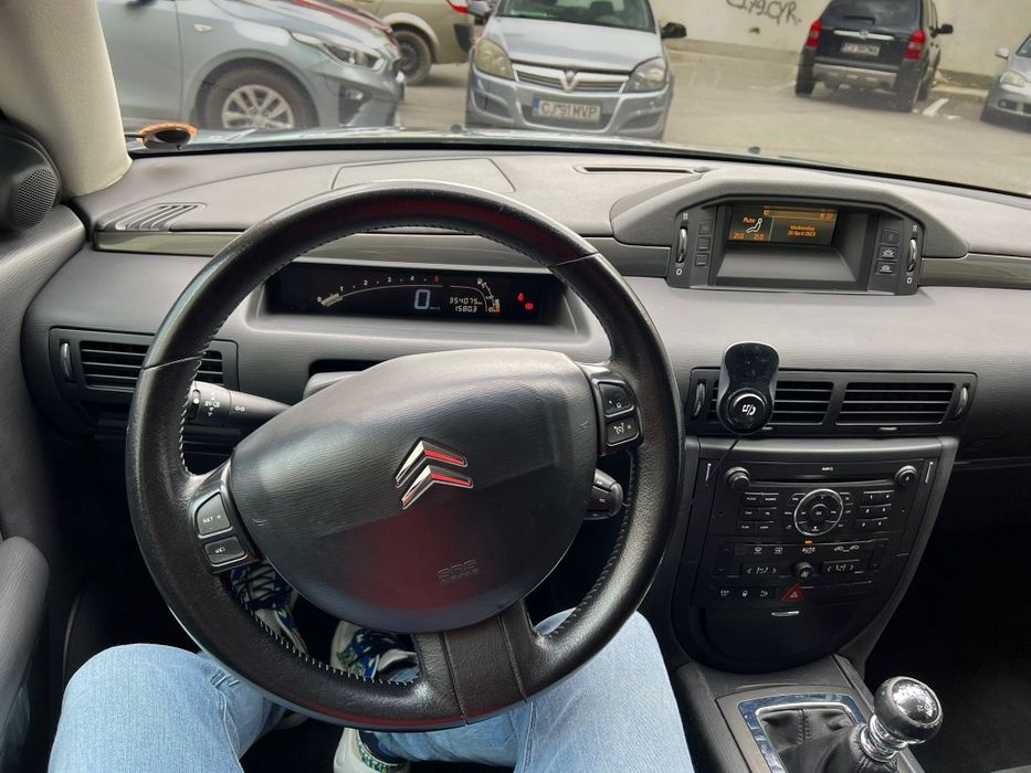 Citroen  C6 spațios