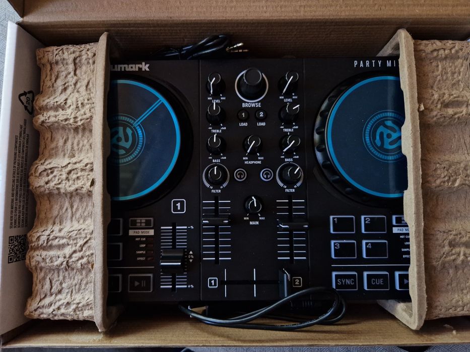 Numark DJ Controller