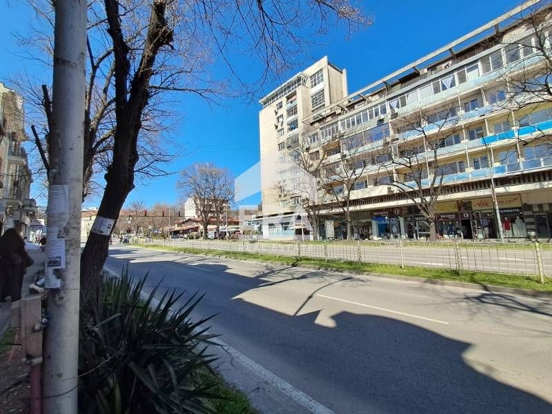 Дава се под наем Магазин в Варна, Център - 50 кв.м за 997.05 € - Снимка #10