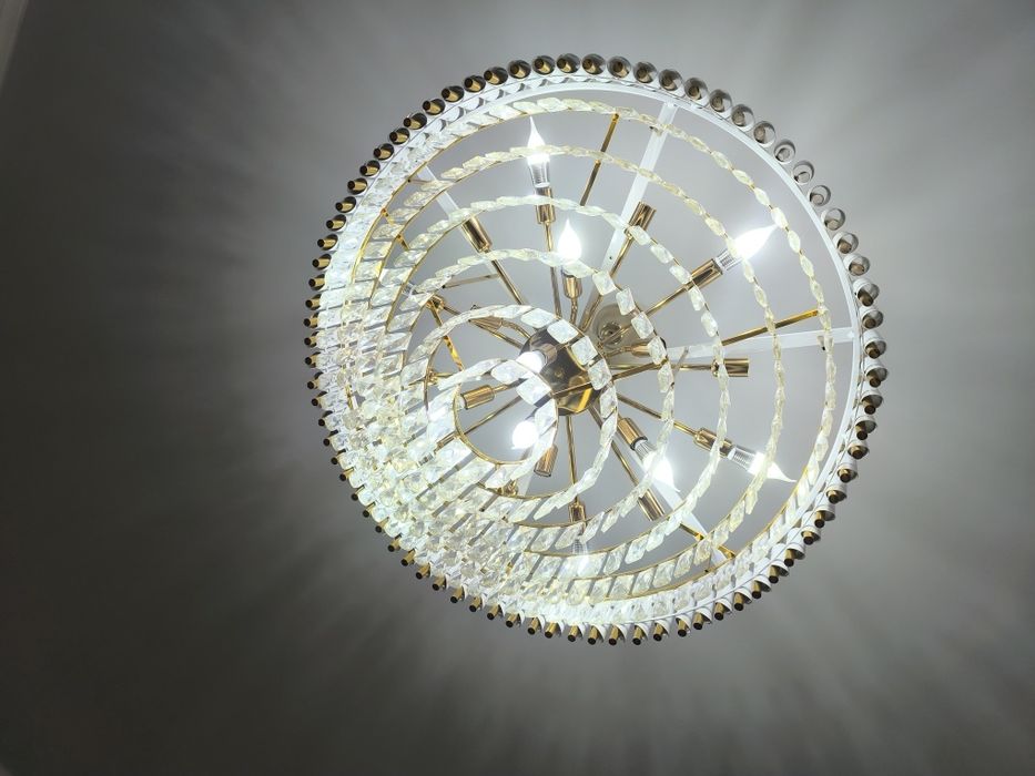 Люстра для гостевой