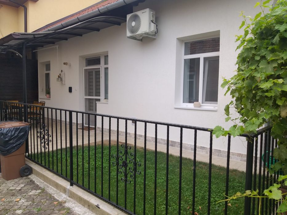 De inchiriat casa
