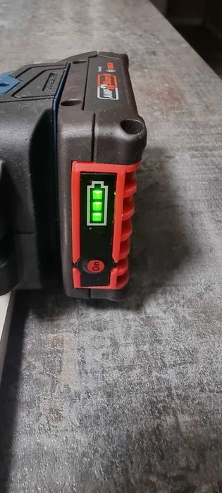 Акумулаторен Безчетков Ударен Гайковерт BOSCH PROFESSIONAL GDS 18V-1050 H 18 V, 1050.00 nm