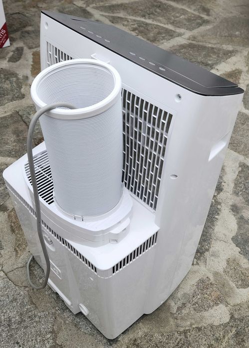 Подвижен климатик Inventum AC127W