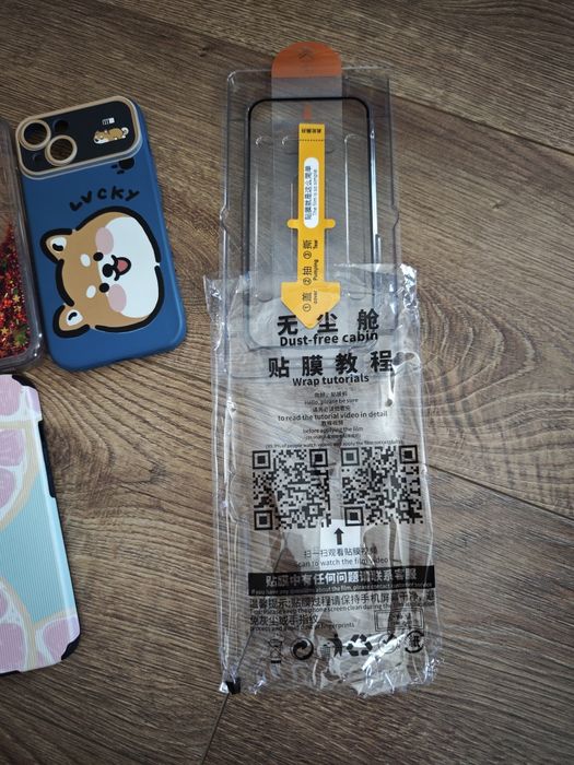 Уникални кексове iPhone 15+2  screen protectors