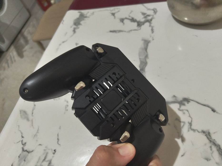 Игровой джойстик триггер с кулером для телефона