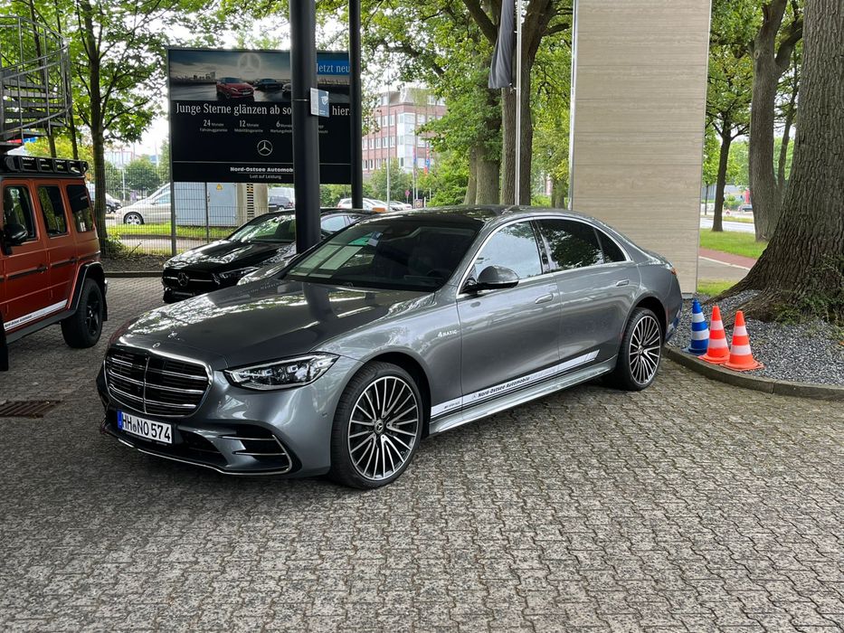 Продавам Mercedes-Benz S 400 AMG 4matic
