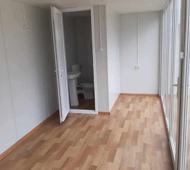 Vand containere modulare standarde la oferta
