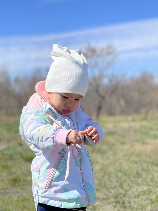 Весенняя куртка для девочек 2–3 лет