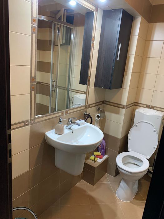 Închiriez apartament 2 dormitoare