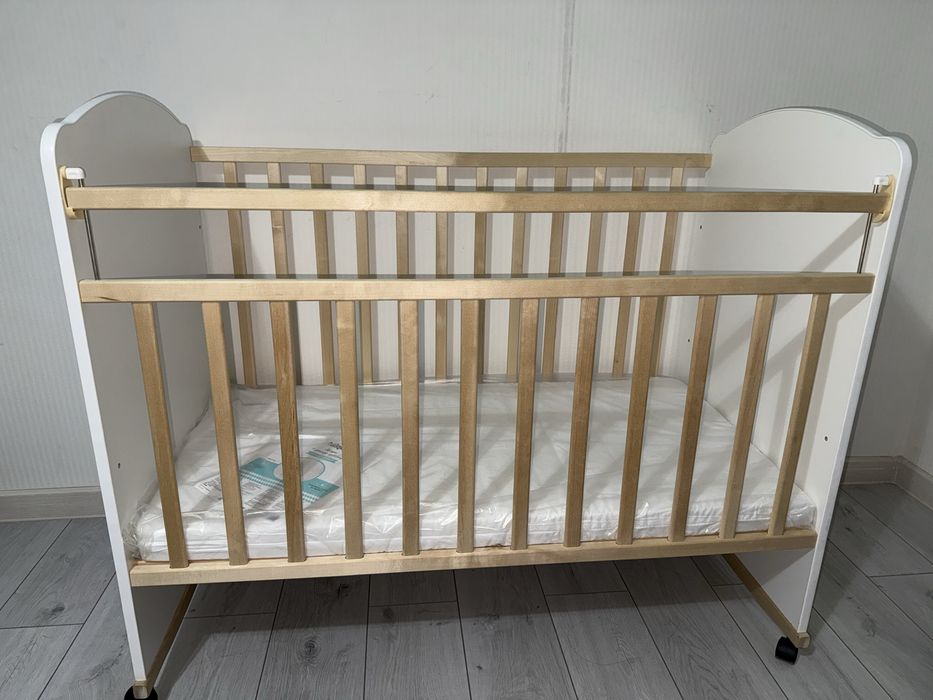 Продам новую кроватку