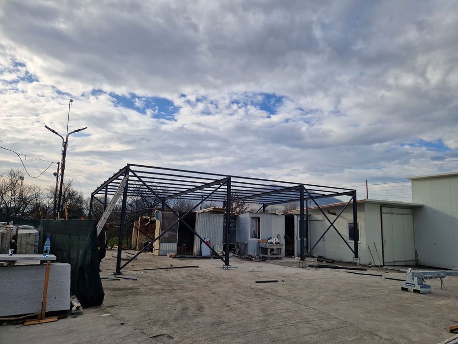 Vând hală metalica 15x10x4