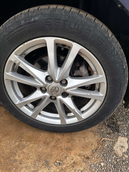 Toyota Avensis D-4D 126 к.с., 2010 г., комби, ръчна скоростна кутия