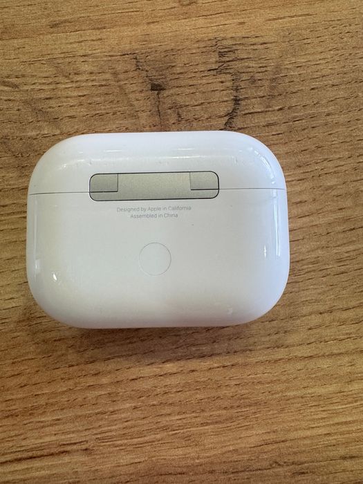 Apple AirPods Pro 2, кейс + дясна слушалка (Type C)