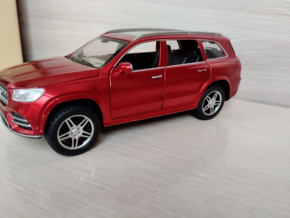 Машинки металлические