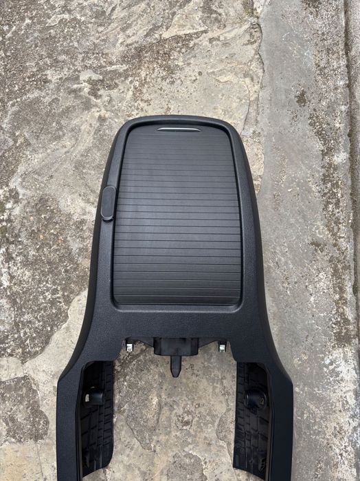 Централна конзола за Mercedes-Benz V-класа или Vito (W447)