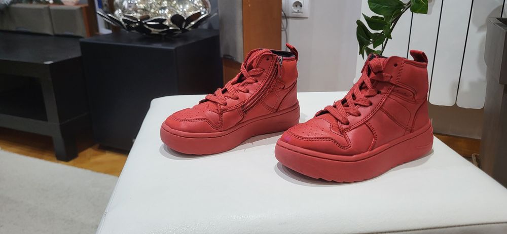 Детски боти Зара