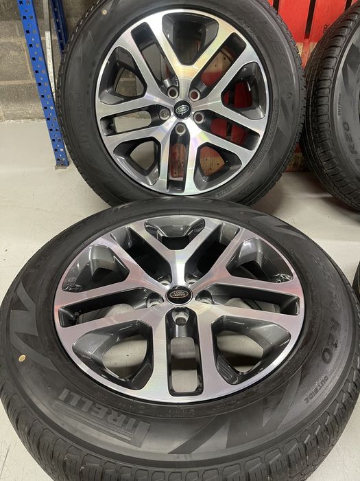 Jante Land Rover Defender R20 L663 Originale Pirelli dot45/2023 Noua