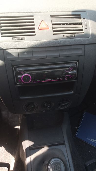 Skoda Fabia 1,2 i на части