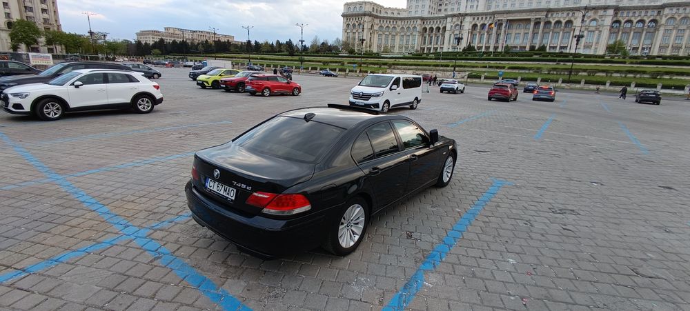 BMW 745d//330cp Trapa/Soft close/ Shadow Line//