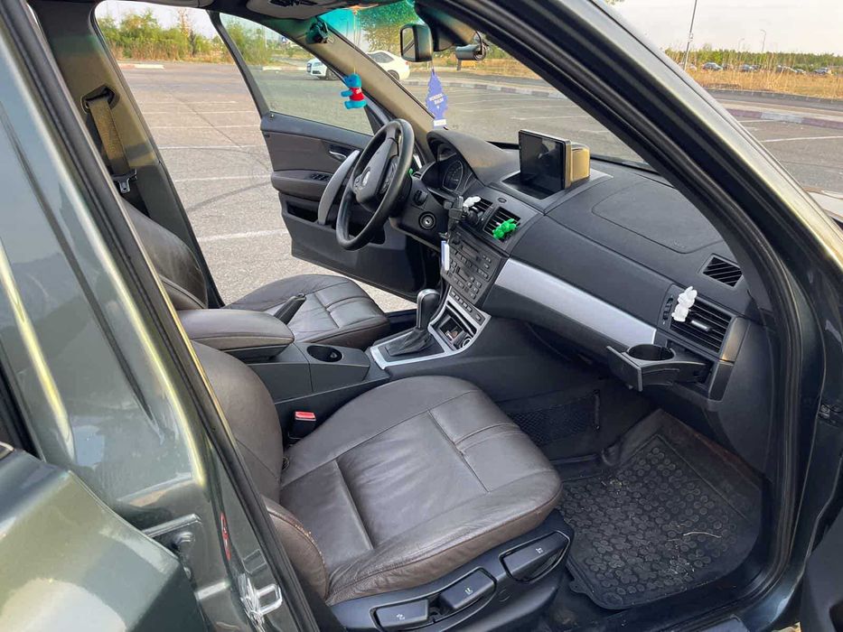 Vând urgent  BMW X3 e83
