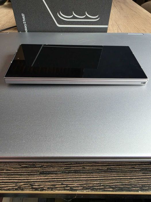 Samsung Z fold 7