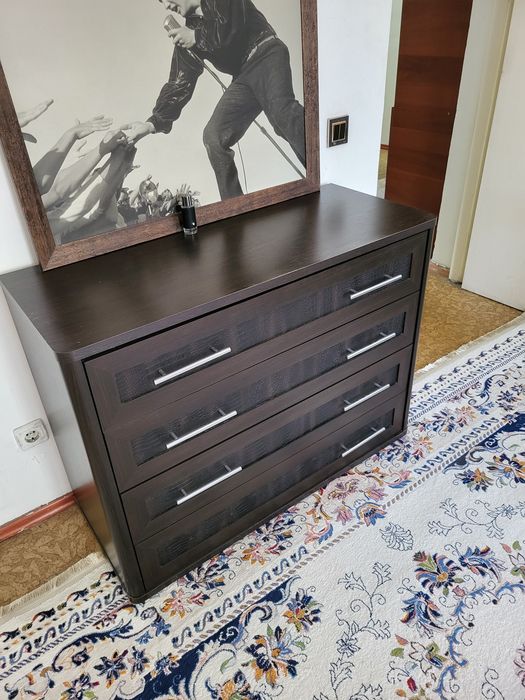 Коммод для спальни продам