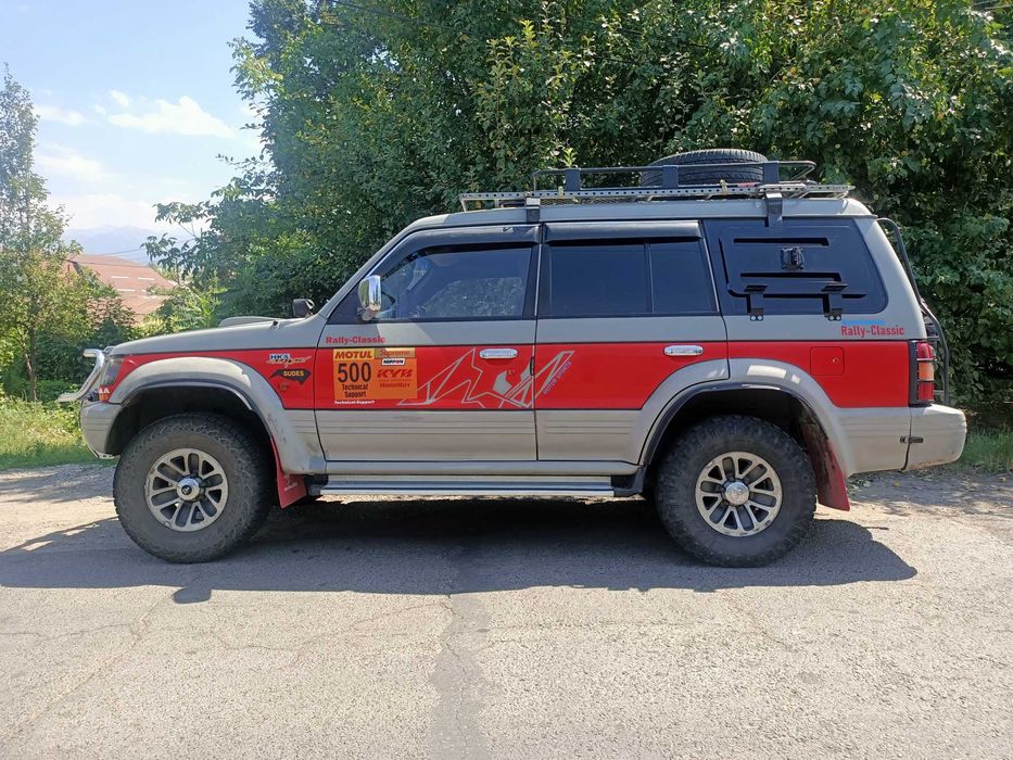 продам mitsubishi pajero