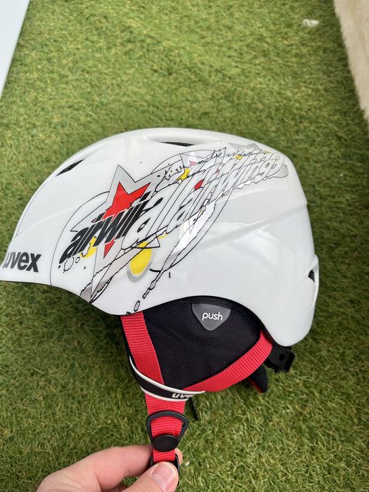 Ски каска за дете