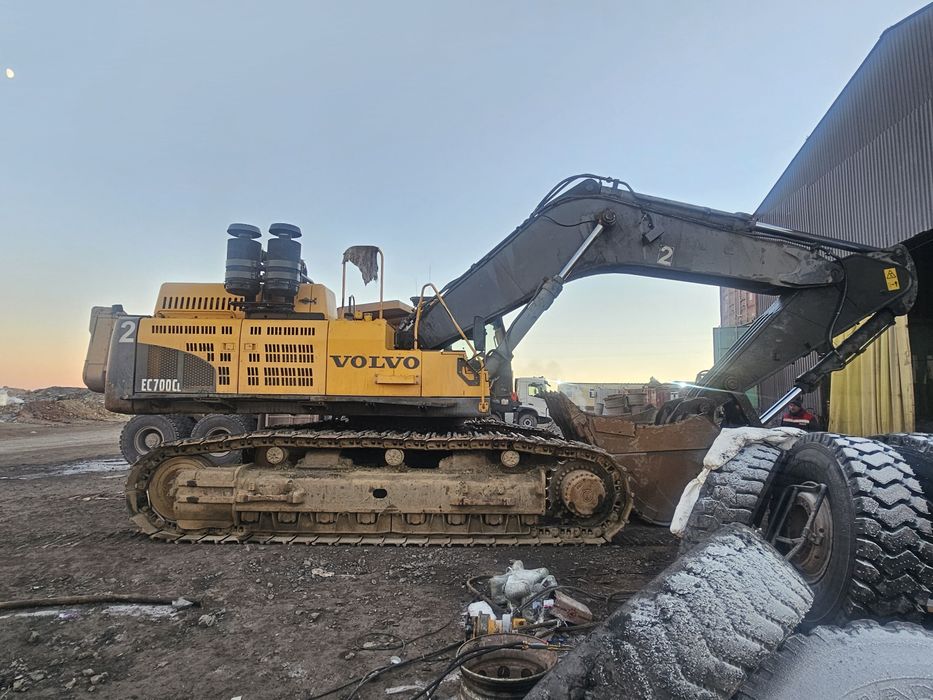 Экскаватор Volvo ec700