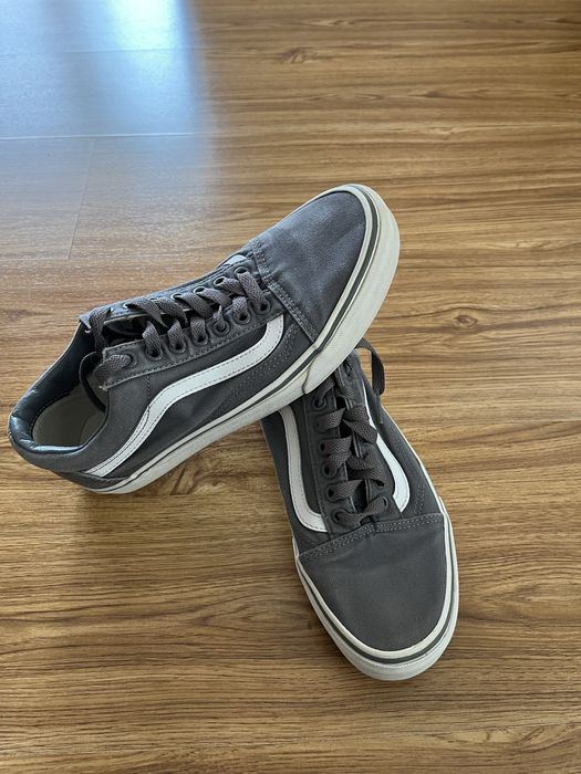 Adidasi vans marimea 40