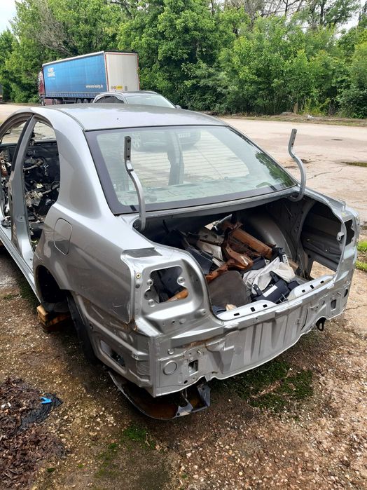 Части от Тойота Авенсис Т25