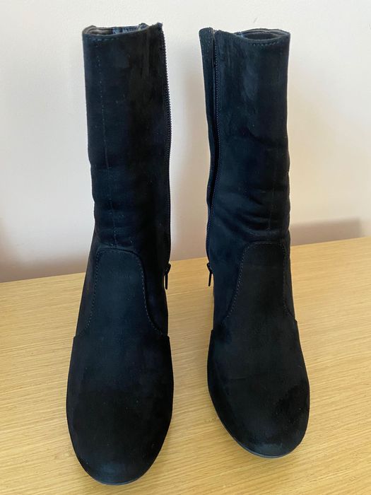 Боти “Graceland”