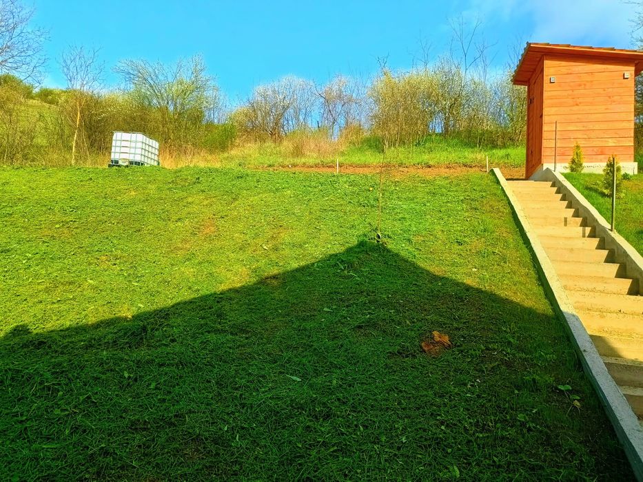 Fântână, afumătoare, toaletă de gradina,cuptor de pâine