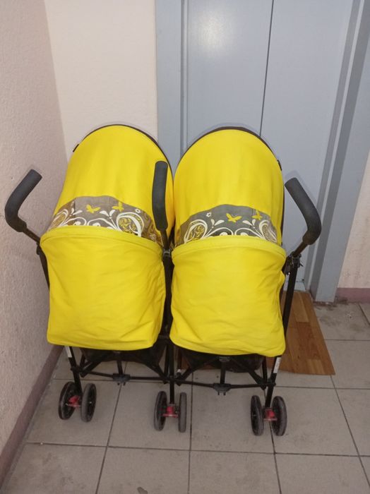 Продам коляску для близнецов