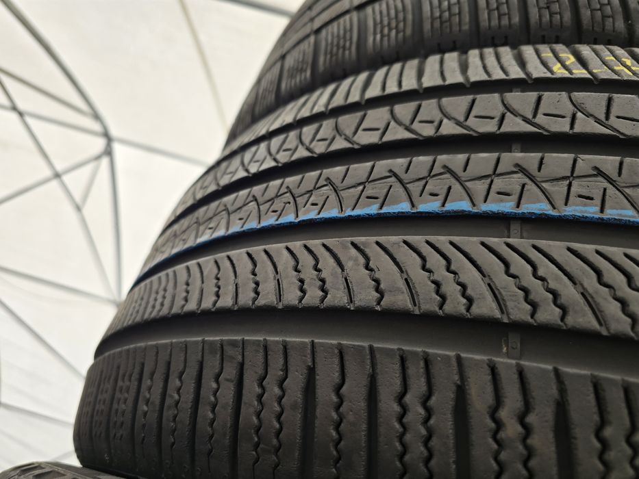 275 35 22 pirelli m+s o buc