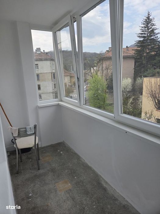 Apartament generos de inchiriat