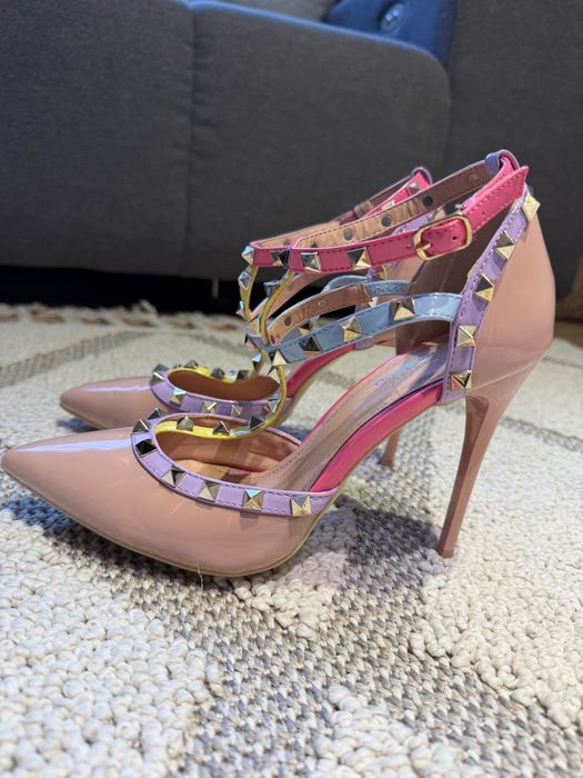 Дамски обувки на ток